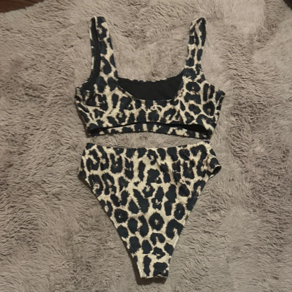 Leopard Print Bikini Set Hi-cut Bottoms Animal Print Swimsuit Black Tan Small - Picture 5 of 8